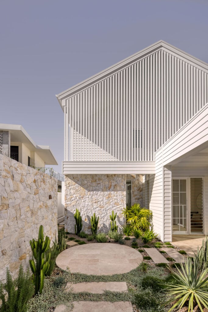 Orion TerraForm Inviting Entryway
